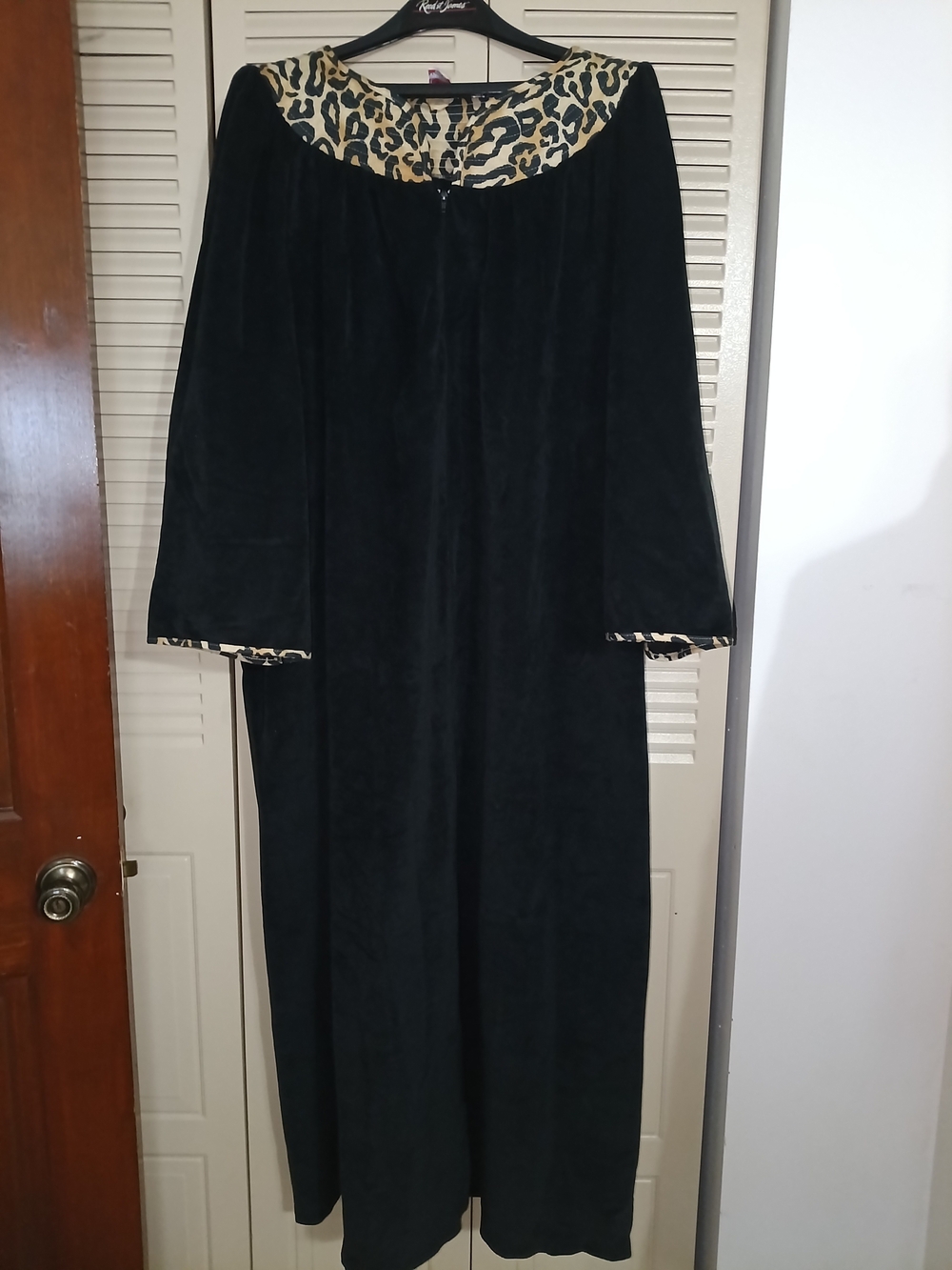 Black Robe with Leopard Trim - Women's